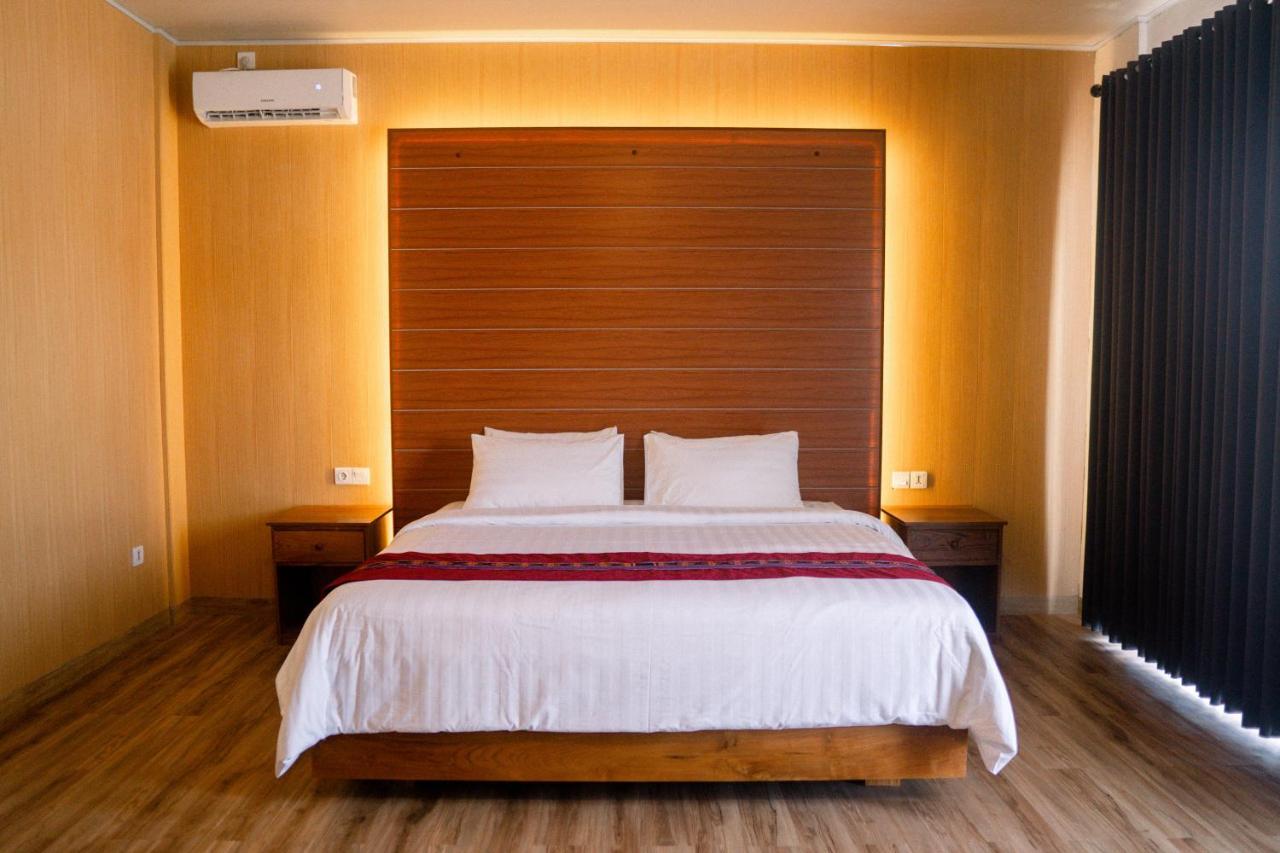 Christika Homestay Labuan Bajo Ngoại thất bức ảnh