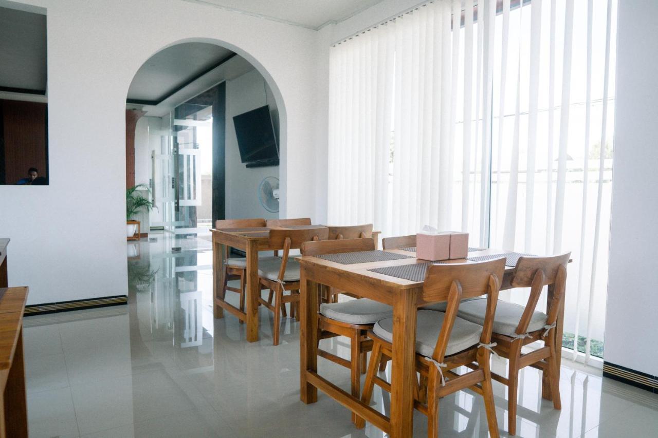 Christika Homestay Labuan Bajo Ngoại thất bức ảnh