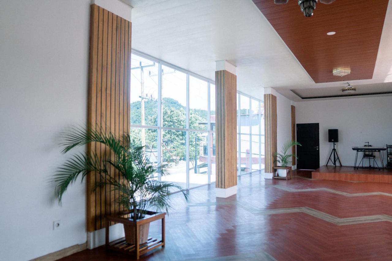 Christika Homestay Labuan Bajo Ngoại thất bức ảnh