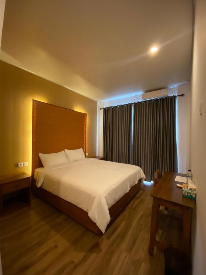 Christika Homestay Labuan Bajo Ngoại thất bức ảnh