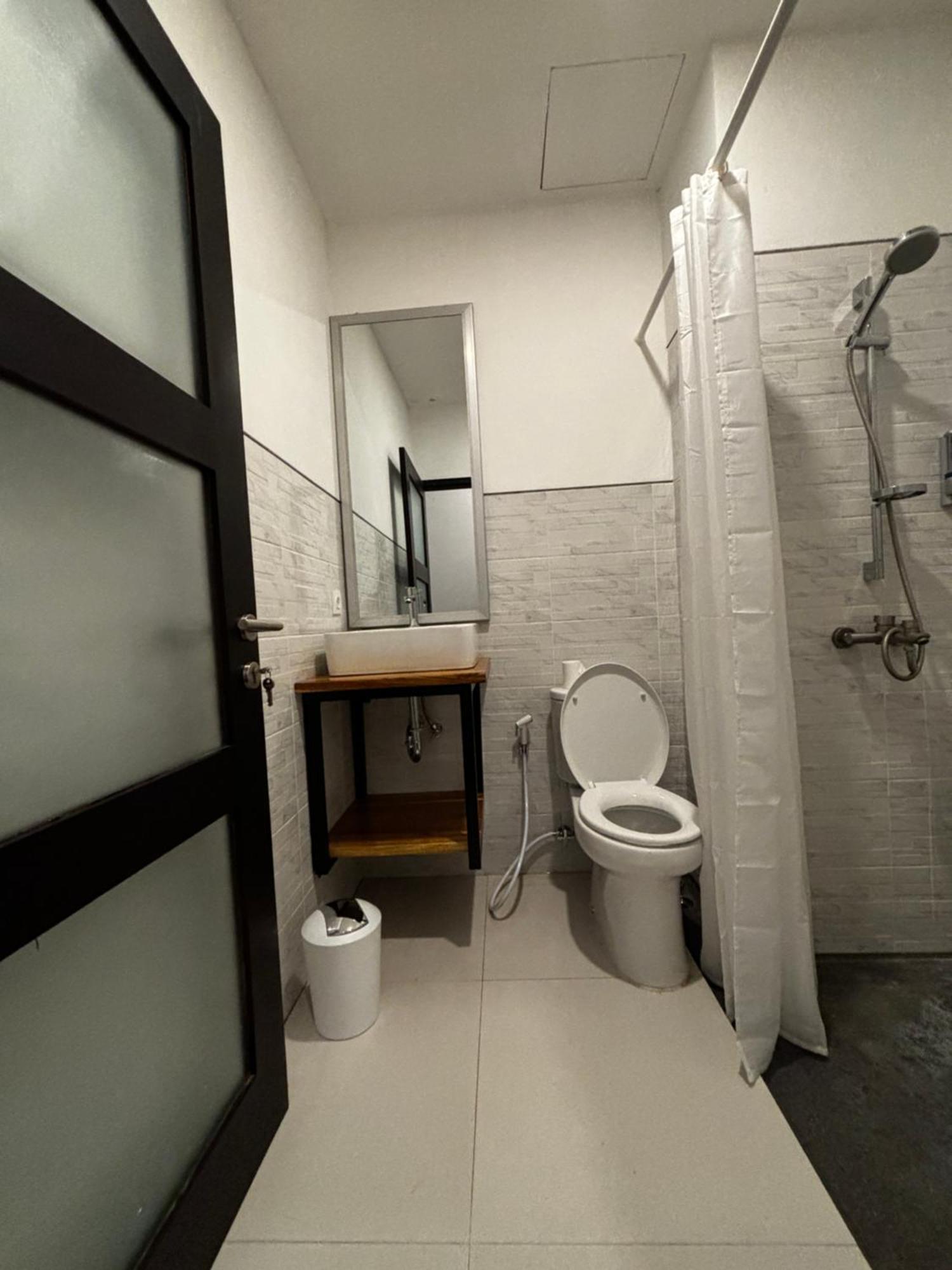 Christika Homestay Labuan Bajo Ngoại thất bức ảnh